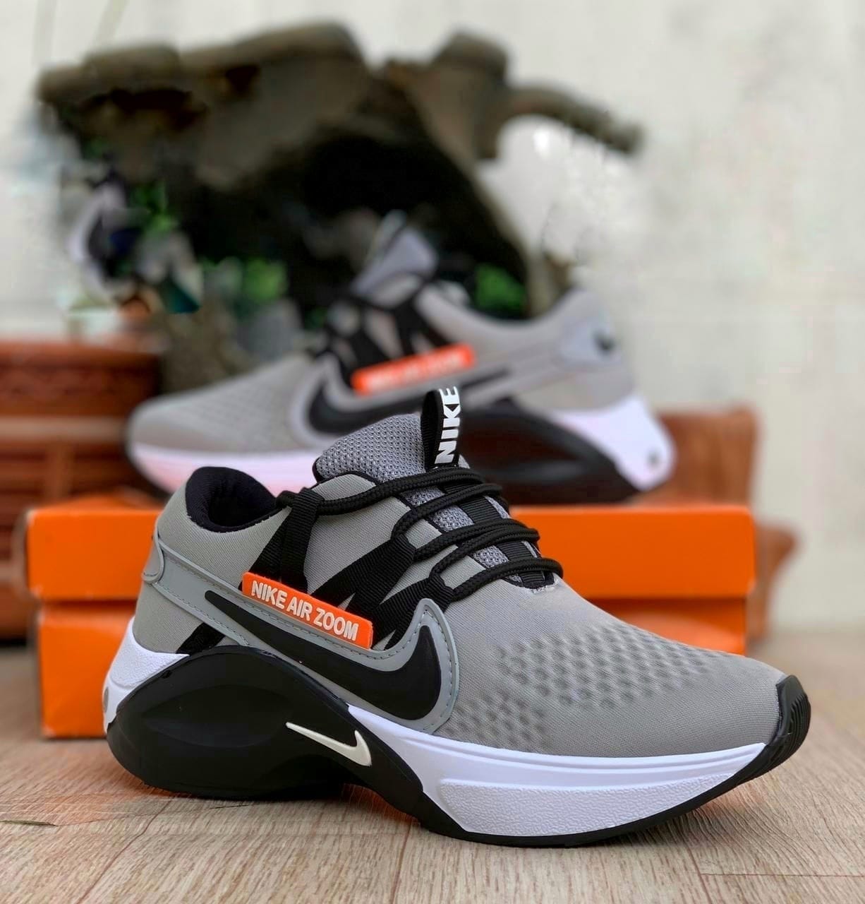 Nike Air Zoom 2024 - La segunda unidad está a mitad de precio.