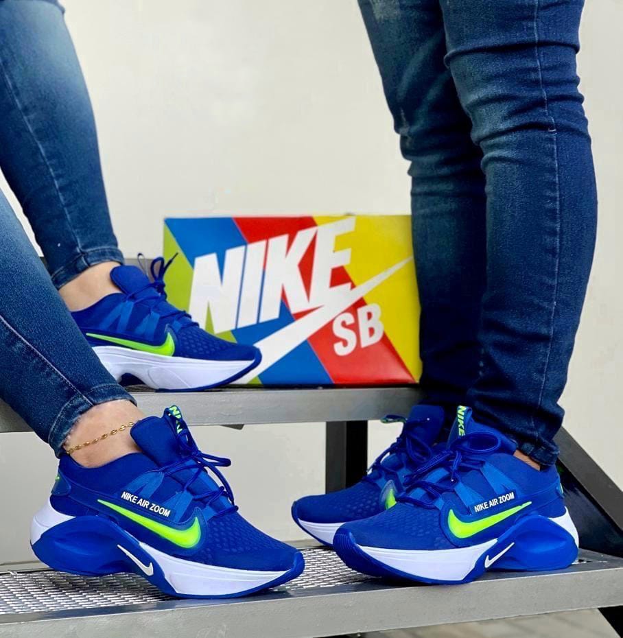 Nike Air Zoom 2024 - La segunda unidad está a mitad de precio.